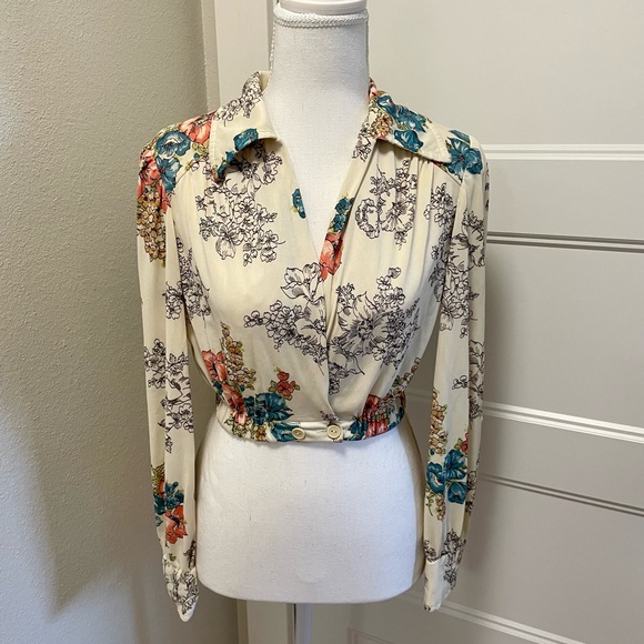 Vintage Tops - Vintage 1970’s Cropped Floral Blouse - Size XS